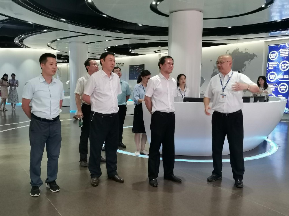 江西省科協(xié)黨組書記、副主席羅瑩蒞臨憶源科技調(diào)研指導(dǎo)